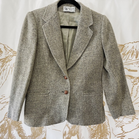 Evan Picone Jackets & Blazers - ❤️‍🔥SOLD❤️‍🔥Size 12 Petite Vintage Wool Blazer